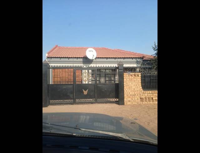 3 BEDROOM HOUSE FOR SALE IN SOSHANGUVE T